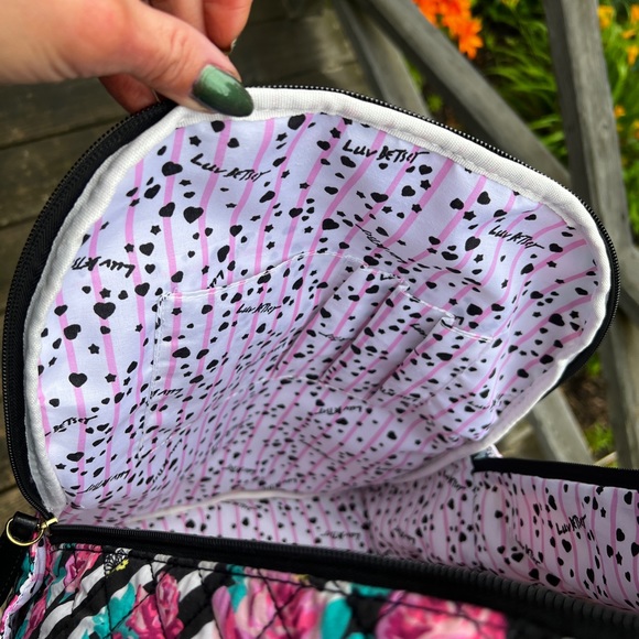 Betsey Johnson Quilted Roses Bees Backpack - Picture 11 of 11